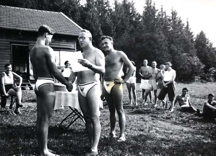 1937 a