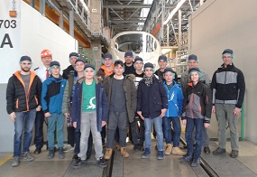 Gruppenbild im ICE Werk