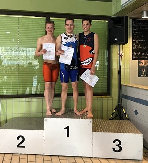 Drei auf dem Siegertreppchen