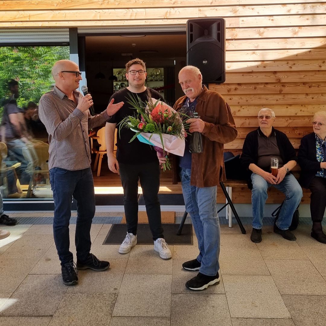 Eröffnung 1